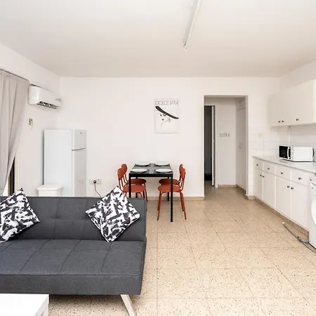 Appartement The Square 710 *